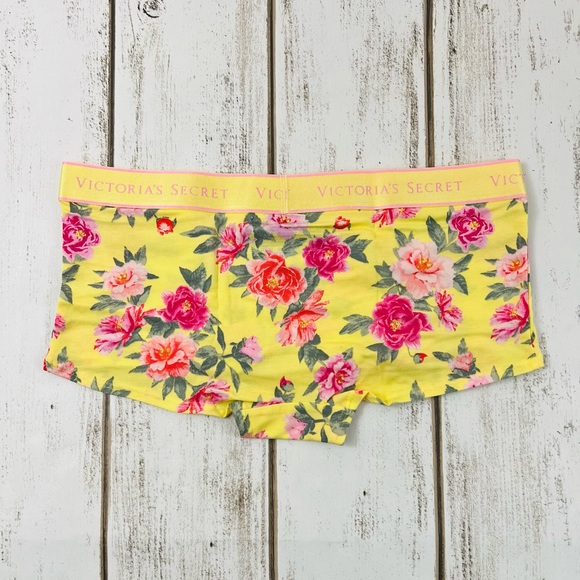 Victoria’s Secret Floral Shortie Pantie - Picture 4 of 5